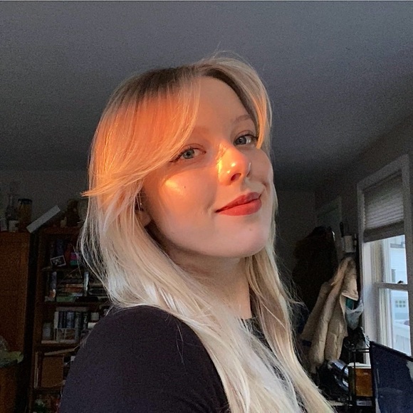 Meet your Posher, Nina - Picture 1 of 1